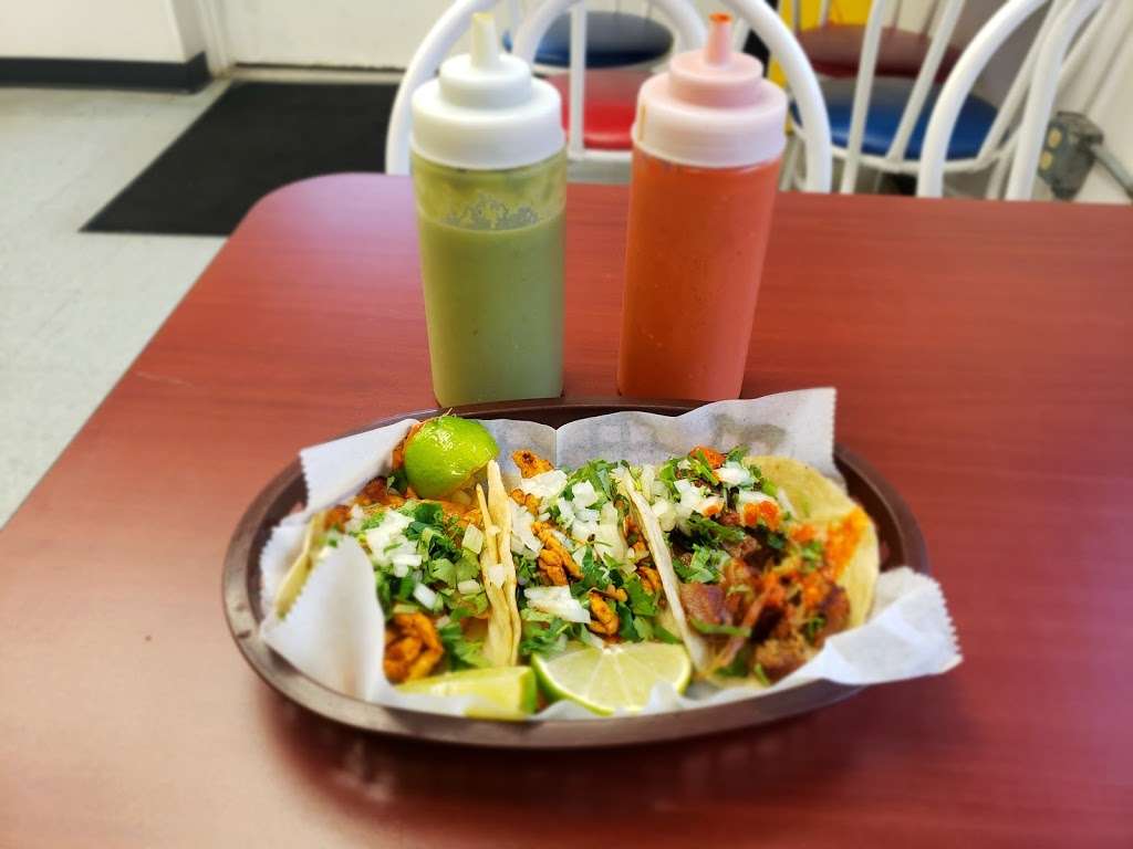 Taqueria Mi Costa | 1430 W Washington St, Indianapolis, IN 46222, USA | Phone: (317) 937-5828