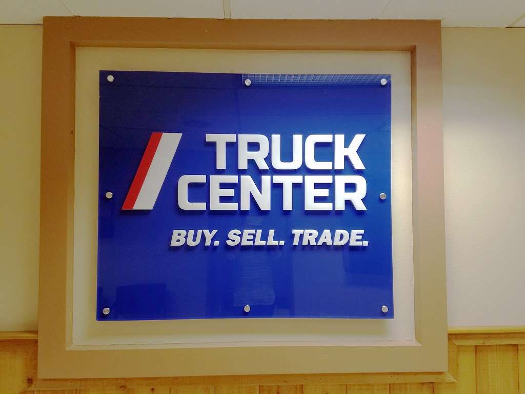 Truck Center | 10375 Beech Ave, Fontana, CA 92337, USA | Phone: (909) 623-7157