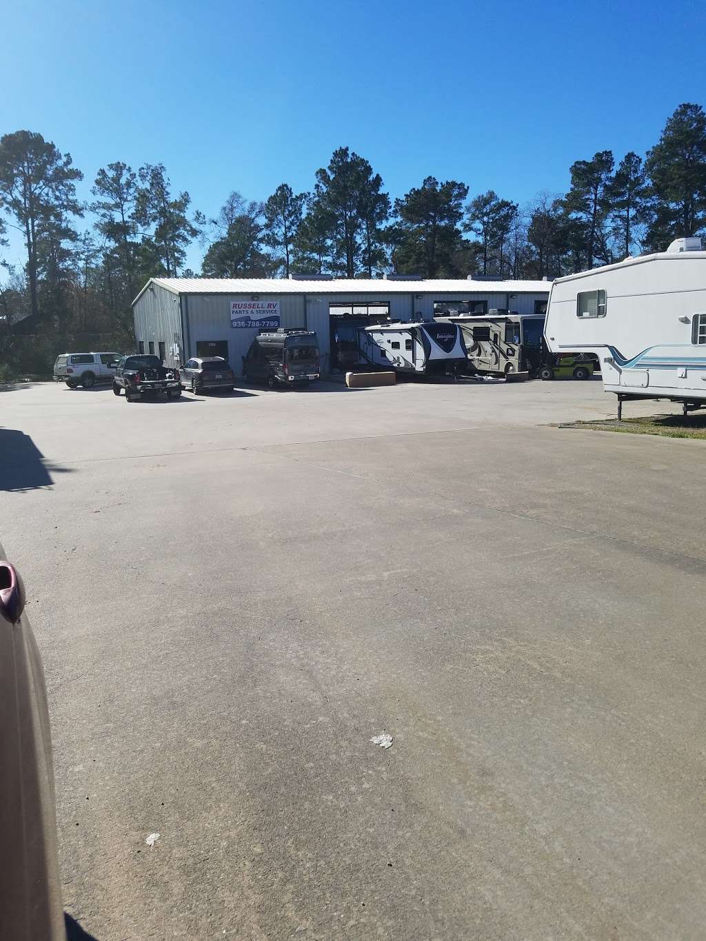 Russell RV | 1204 FM3083, Conroe, TX 77303 | Phone: (936) 788-7799