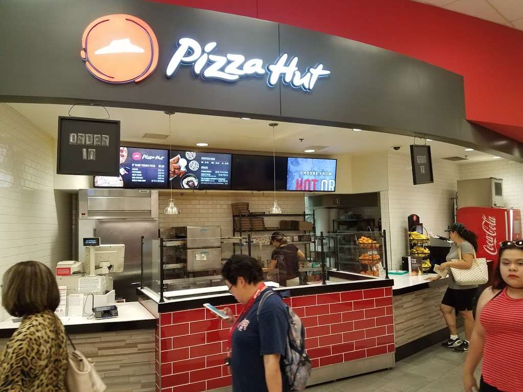 Pizza Hut Express | 15614 Whittwood Ln, Whittier, CA 90603, USA