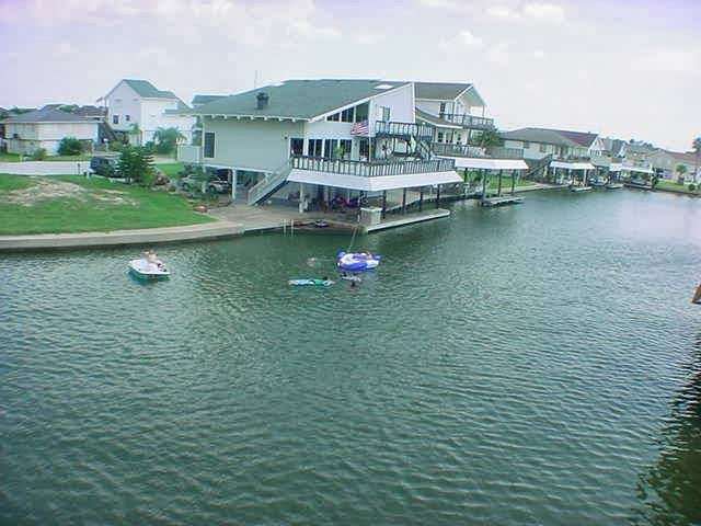 Fishing is Fabulous on Tiki Island at Our Door | 1323 Hawaii Dr, Tiki Island, TX 77554