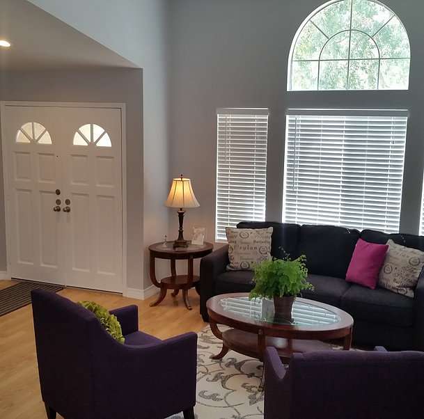 Golden Girls Residential Senior Care Home | 39672 Avenida Miguel Oeste, Murrieta, CA 92563, USA | Phone: (951) 415-7990