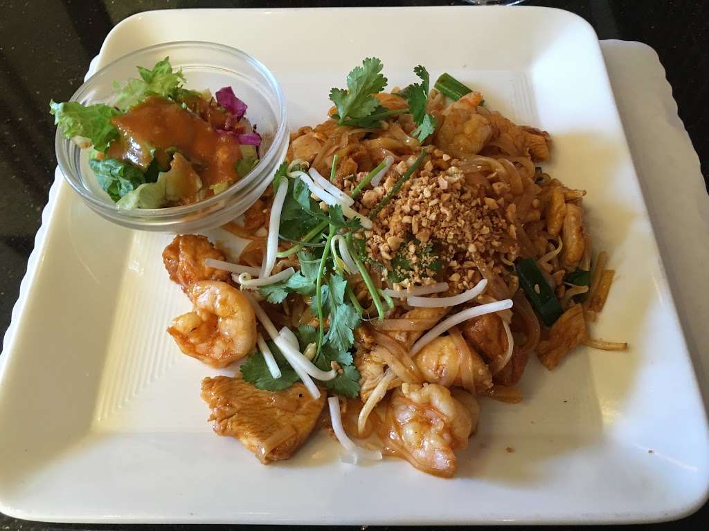 Thai Bamboo Bistro | 6715 Quail Hill Pkwy, Irvine, CA 92603, USA | Phone: (949) 509-4771