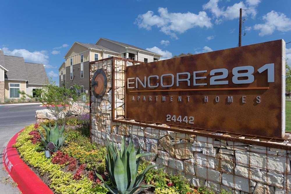 Encore 281 Apartments | 24442 N, U.S. Hwy 281 N, San Antonio, TX 78258, USA | Phone: (210) 764-3838