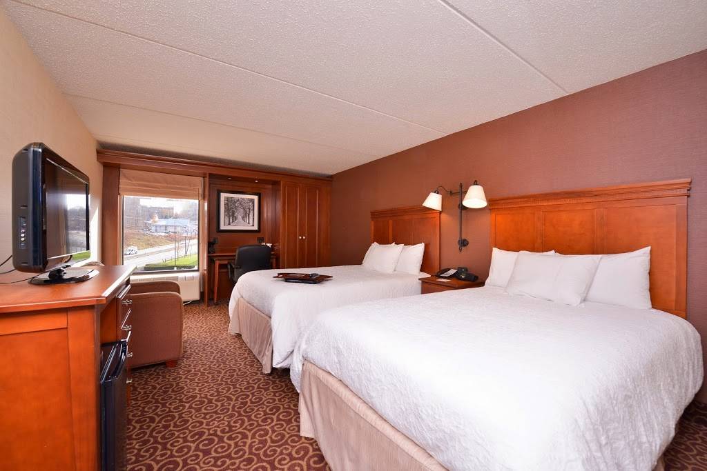 Hampton Inn Pittsburgh-Mcknight Rd. | 4575 McKnight Rd, Pittsburgh, PA 15237 | Phone: (412) 939-3200