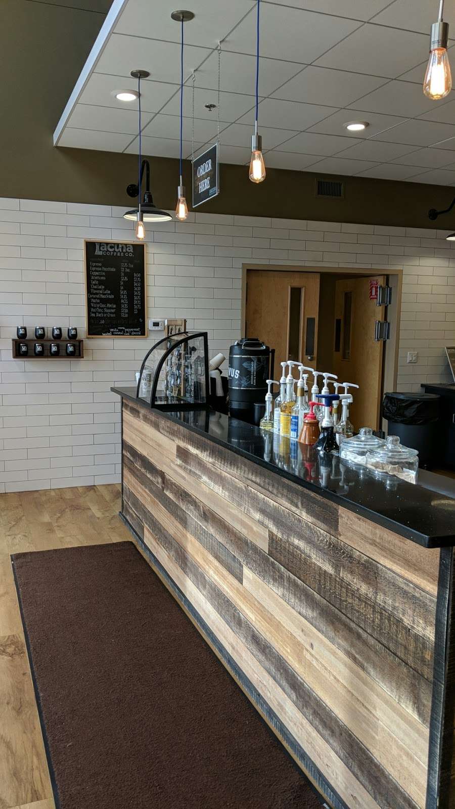 Lacuna Coffee Co. | 25511 E Smoky Hill Rd, Aurora, CO 80016, USA | Phone: (303) 699-1470