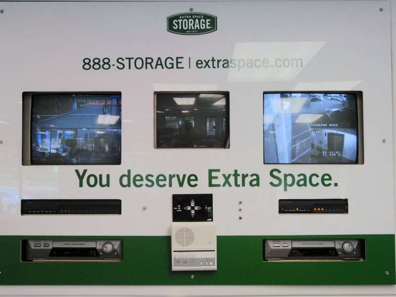 Extra Space Storage | 1934 W Main St, Stamford, CT 06902, USA | Phone: (203) 357-8200