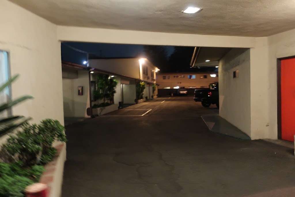 Pepper Tree Motel | 5909 Lankershim Blvd, North Hollywood, CA 91601, USA | Phone: (818) 763-6959