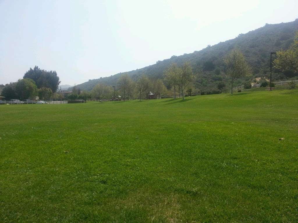 Coyote Hills Park | 275 Valley Gate Rd, Simi Valley, CA 93065, USA | Phone: (805) 584-4400