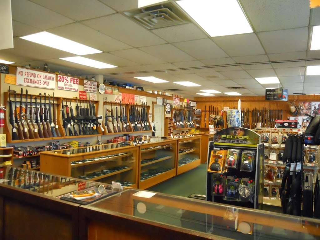 Guns Galore Inc | 2440 US-92, Lakeland, FL 33801, USA | Phone: (863) 666-2744