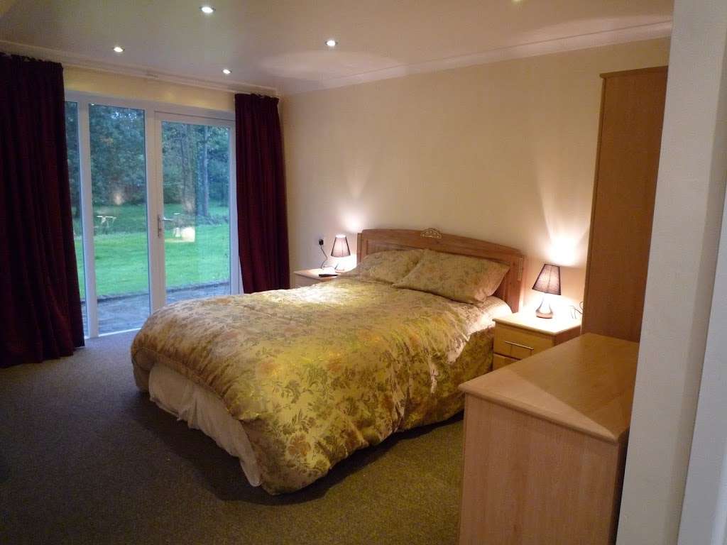 Spellbrook Farm B & B | London Road, Spellbrook CM23 4AX, UK | Phone: 07973 340831