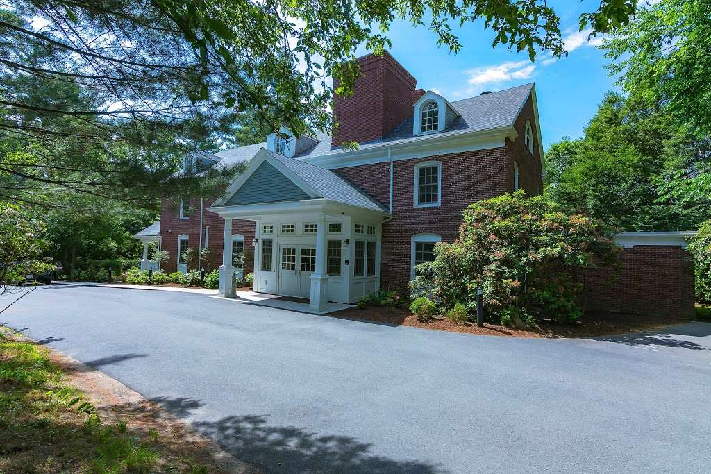 Stanley R. Tippett Hospice Home | 920 South St, Needham, MA 02492, USA | Phone: (781) 433-5800