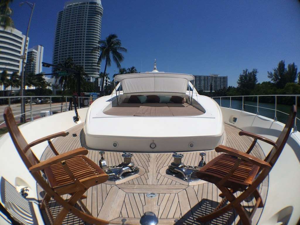 Reel Deal Yachts | 4441 Collins Ave, Miami Beach, FL 33140, USA | Phone: (305) 538-2022