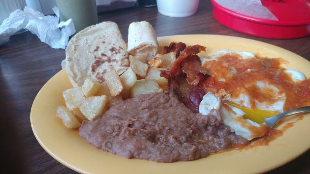 Guerreros Mexican Restaurant | 1859 Rigsby Ave, San Antonio, TX 78210, USA | Phone: (210) 333-2550