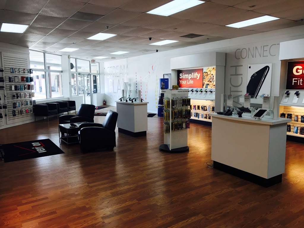 Verizon Authorized Retailer - The Wireless Center | 7549 Huntsman Blvd, Springfield, VA 22153 | Phone: (703) 372-1798