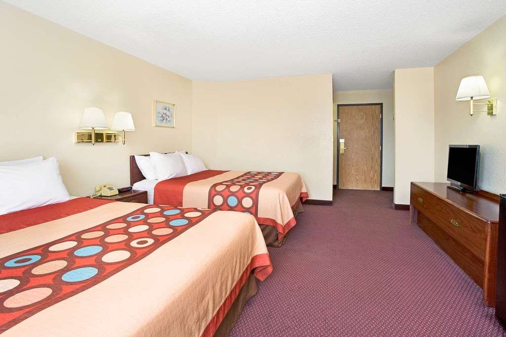 Super 8 by Wyndham Henderson North East Denver | 9051, I-76, Henderson, CO 80640, USA | Phone: (303) 558-7057