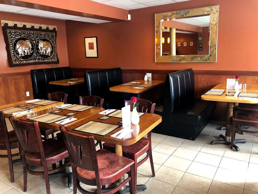 Bangkok Thai Kitchen | 321B W Grove St, Middleborough, MA 02346, USA | Phone: (774) 419-4968