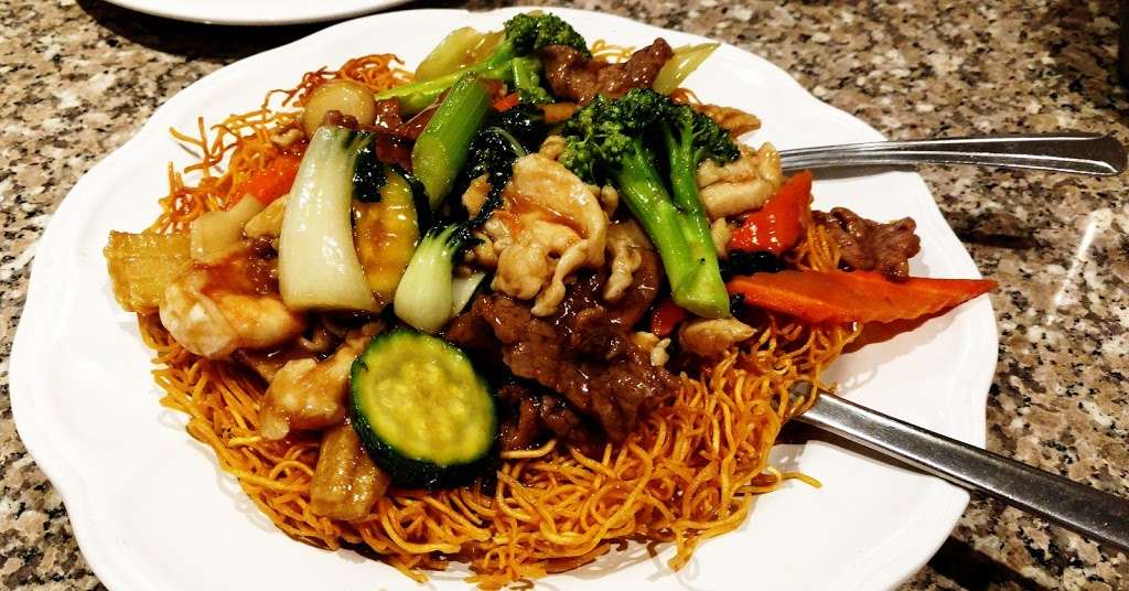 Js Garden Restaurant | 134 Robles Way, Vallejo, CA 94591, USA | Phone: (707) 552-9700