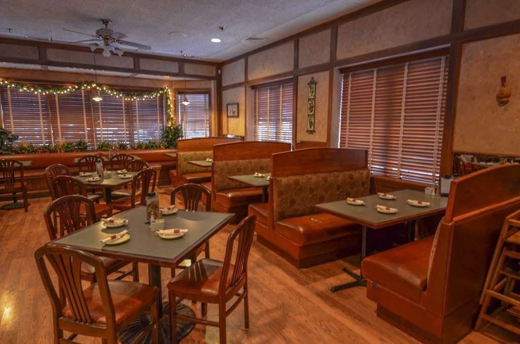 Cousin Marios Italian Restaurant & Bar | 5401 Harding Hwy #1, Mays Landing, NJ 08330, USA | Phone: (609) 625-2523