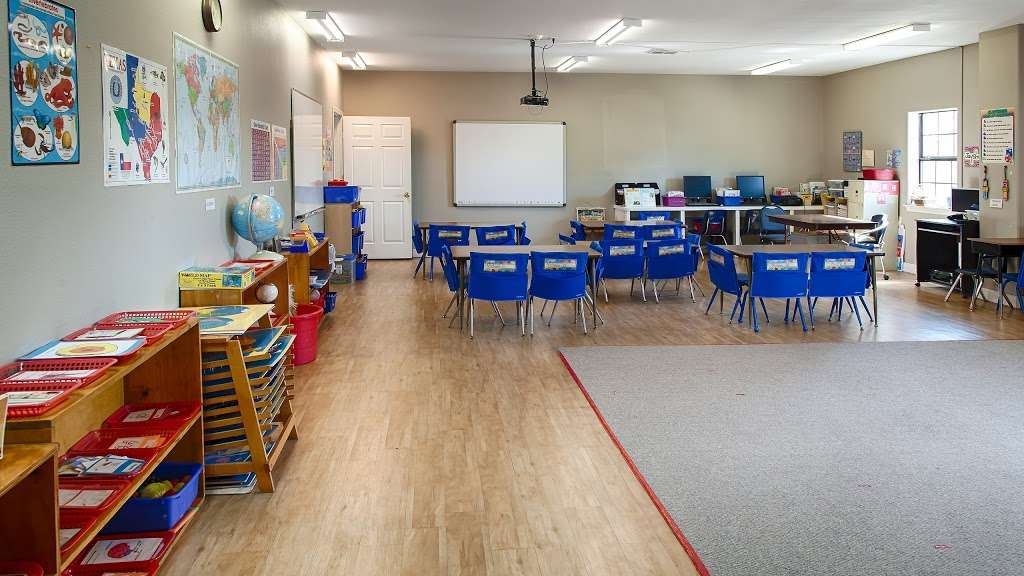 Silverline Montessori School - Silverlake | 3121 Cullen Pkwy, Pearland, TX 77584, USA | Phone: (281) 997-3700