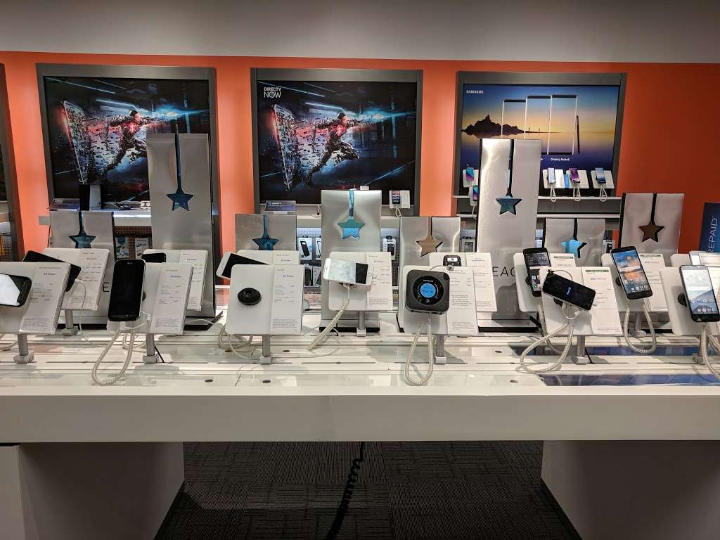 AT&T Store | 3384 Lehigh St, Allentown, PA 18103 | Phone: (610) 966-7022