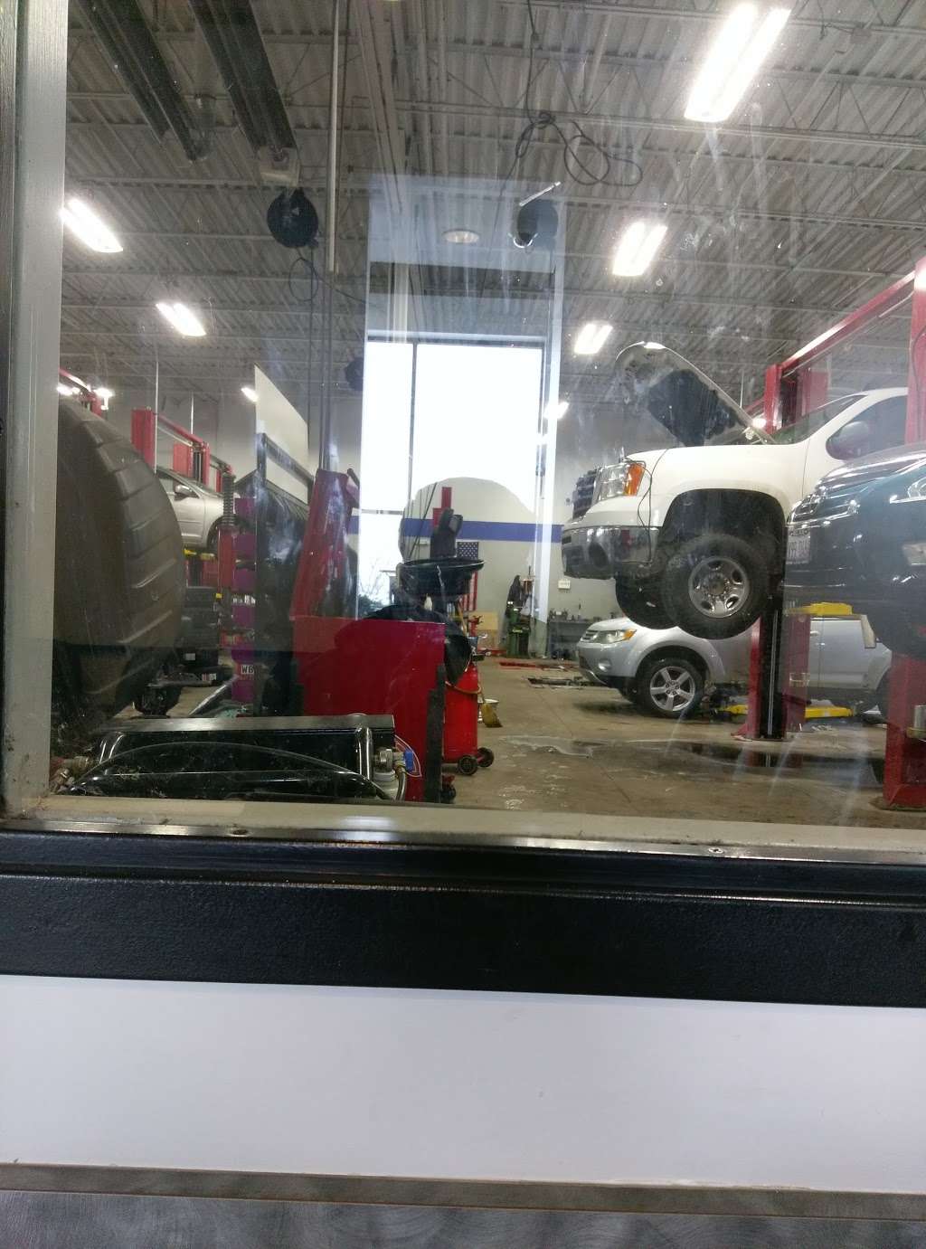 NTB-National Tire & Battery | 1971 Hill Ave, Montgomery, IL 60538, USA | Phone: (630) 692-0232