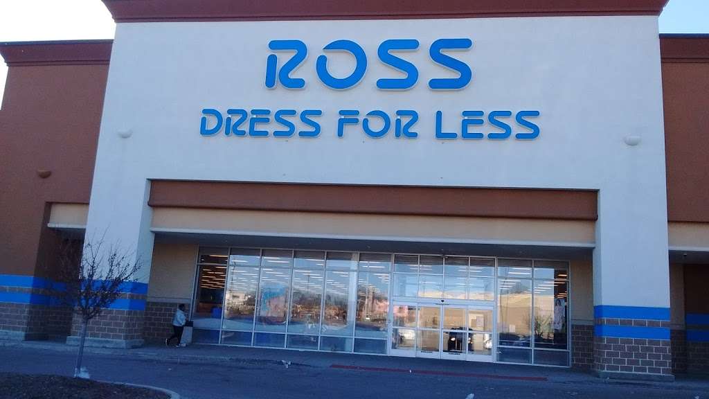 Ross Dress for Less | 9104 S Western Ave, Evergreen Park, IL 60805 | Phone: (708) 424-1504