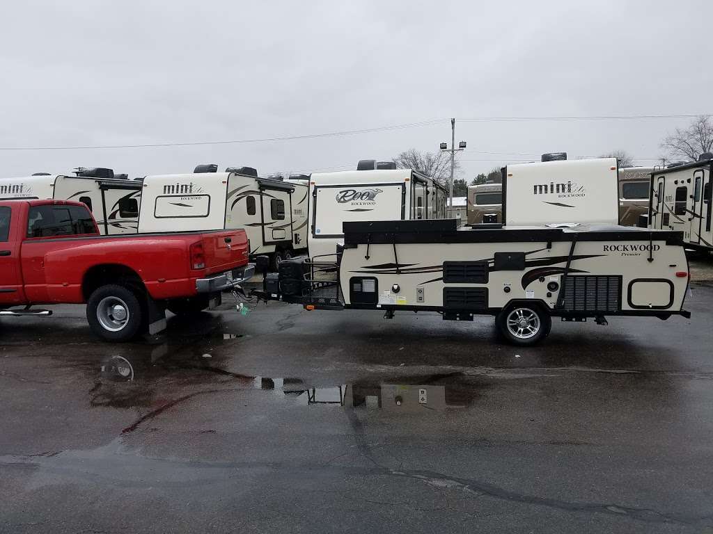 Edmundson RV Sales Inc | 14501 N, US-31, Edinburgh, IN 46124, USA | Phone: (812) 526-7878