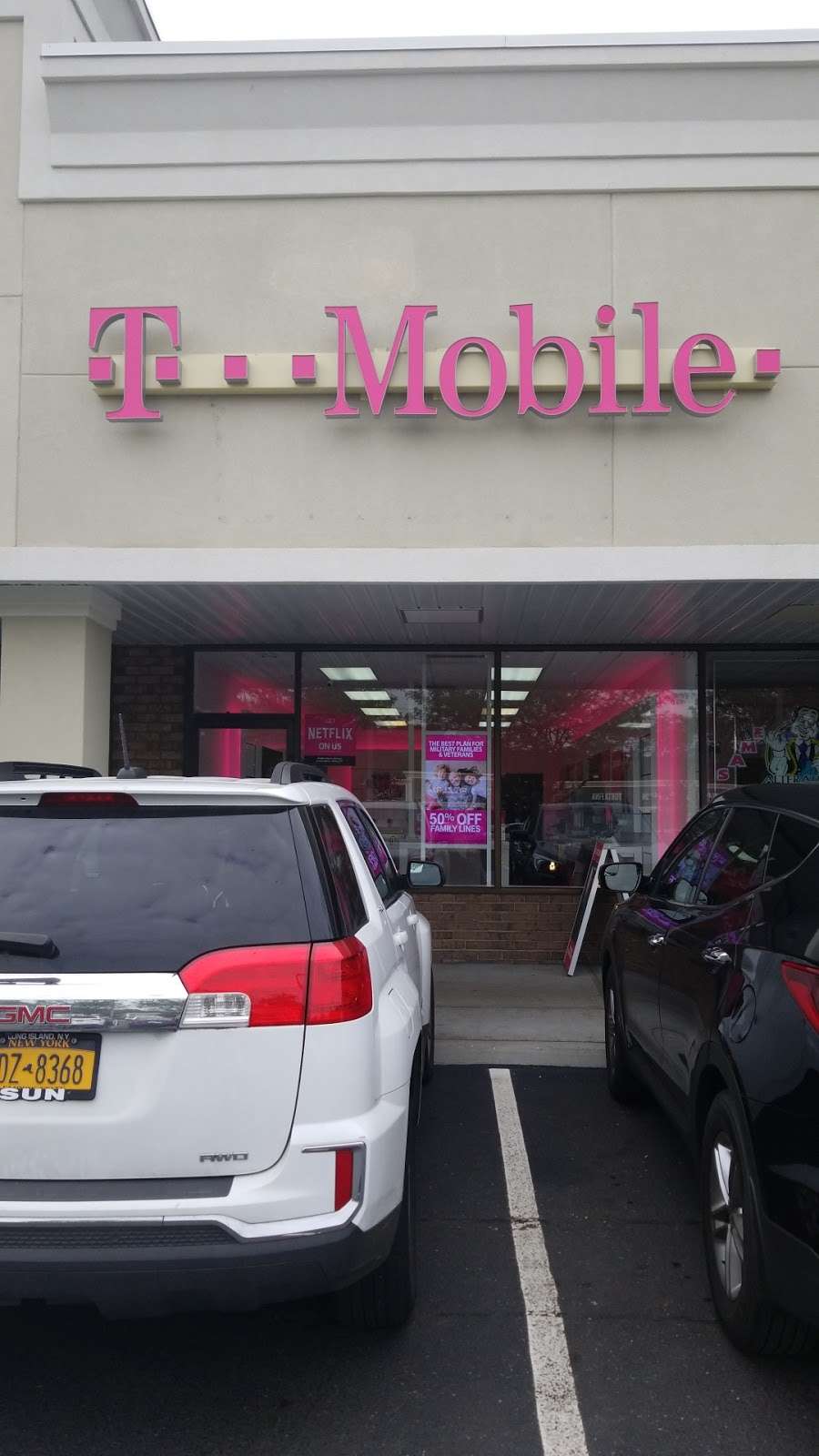 T-Mobile | 16 Vanderbilt Pkwy, Commack, NY 11725, USA | Phone: (631) 486-8778