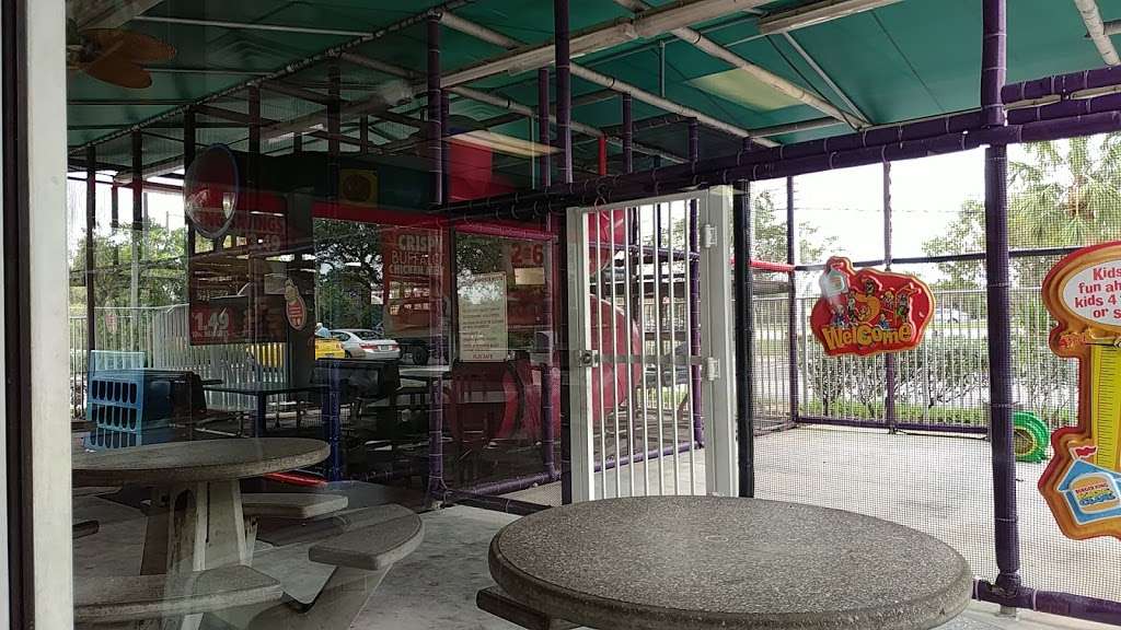 Burger King | 4704 S Flamingo Rd, Cooper City, FL 33330, USA | Phone: (954) 680-4323