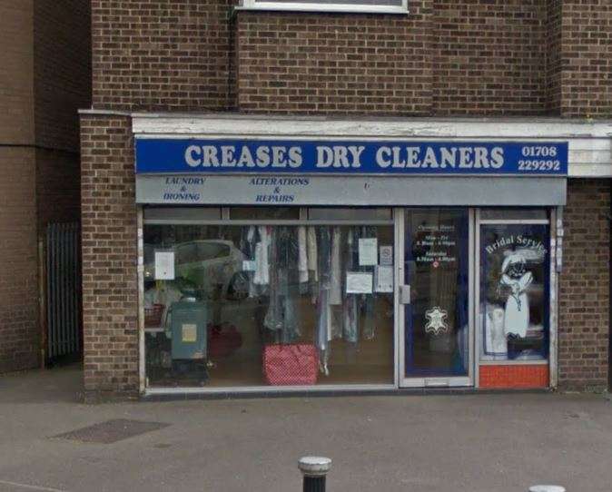 Creases Dry Cleaners | 2b Moor Ln, Upminster RM14 1EB, UK | Phone: 01708 229292