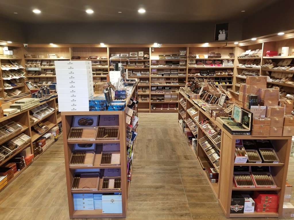 Humidor Of Lisle | 1600 Ogden Ave, Lisle, IL 60532, USA | Phone: (630) 796-6100