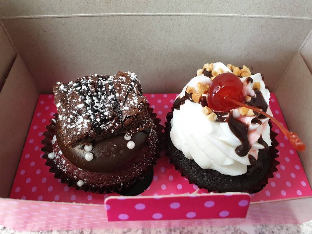 SmallCakes New Tampa | 17010 Palm Pointe Dr, Tampa, FL 33647, USA | Phone: (813) 442-4938