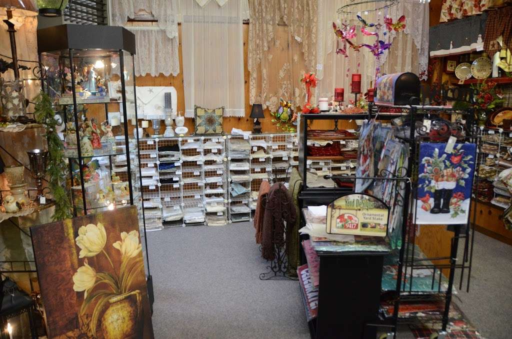 Seasons Of The Heart Gift Shoppe | 2115 W 67th St, Anderson, IN 46013, USA | Phone: (765) 642-0502
