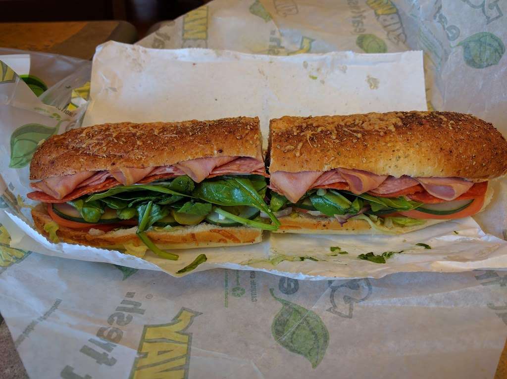 Subway | 12 S Plank St, Rossville, IN 46065, USA | Phone: (765) 379-2009