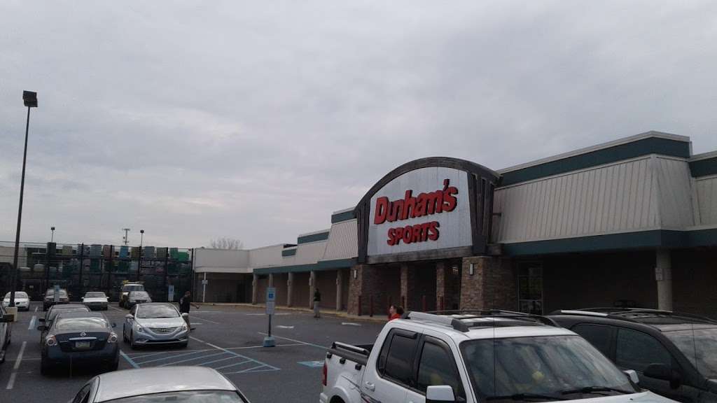 Dunhams Sports | 829 E Walnut St, Lebanon, PA 17042, USA | Phone: (717) 228-1683