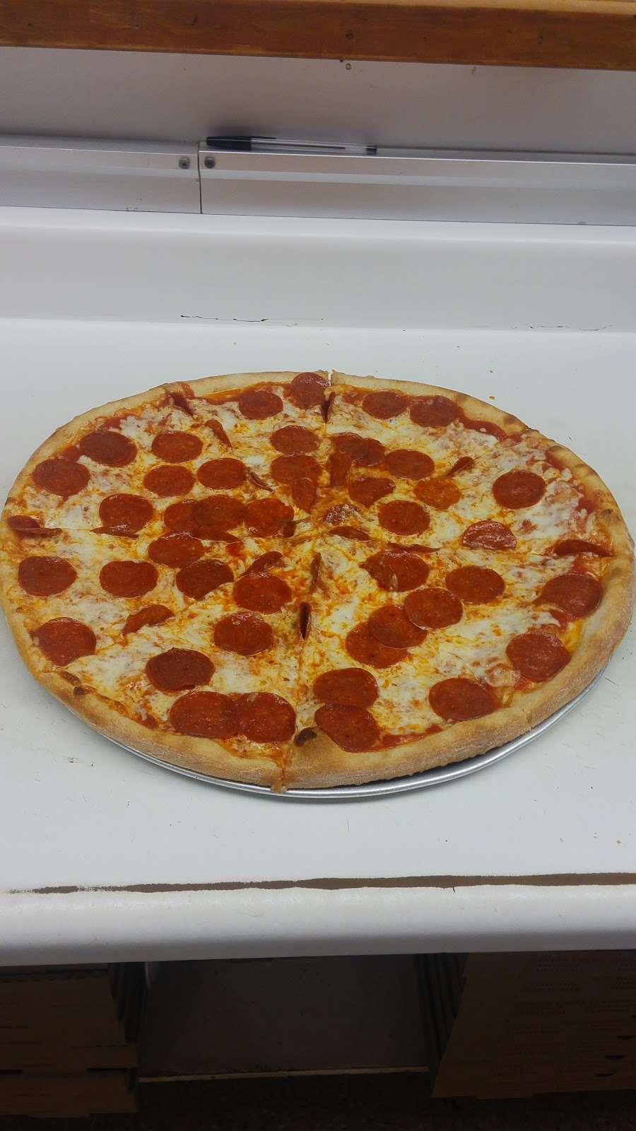 Tonys New York Pizza | 42 S Antrim Way, Greencastle, PA 17225, USA | Phone: (717) 597-2152