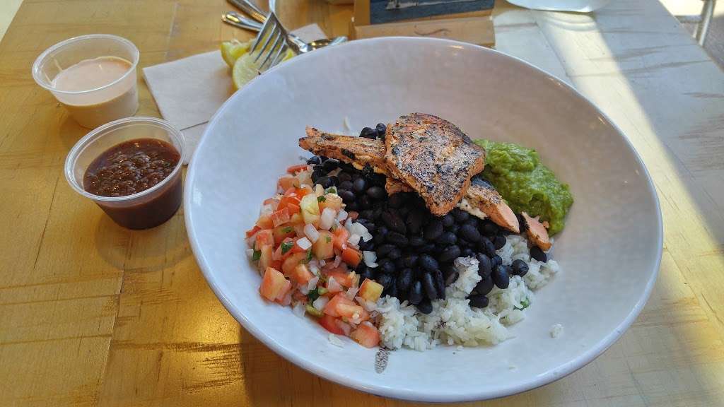 Rubios Coastal Grill | 980 Ontario Mills Dr Suite A, Ontario, CA 91764, USA | Phone: (909) 484-0484