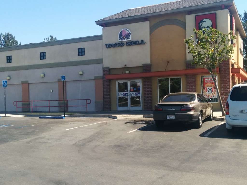 Taco Bell | 1889 W Malvern Ave, Fullerton, CA 92833, USA | Phone: (714) 773-9588