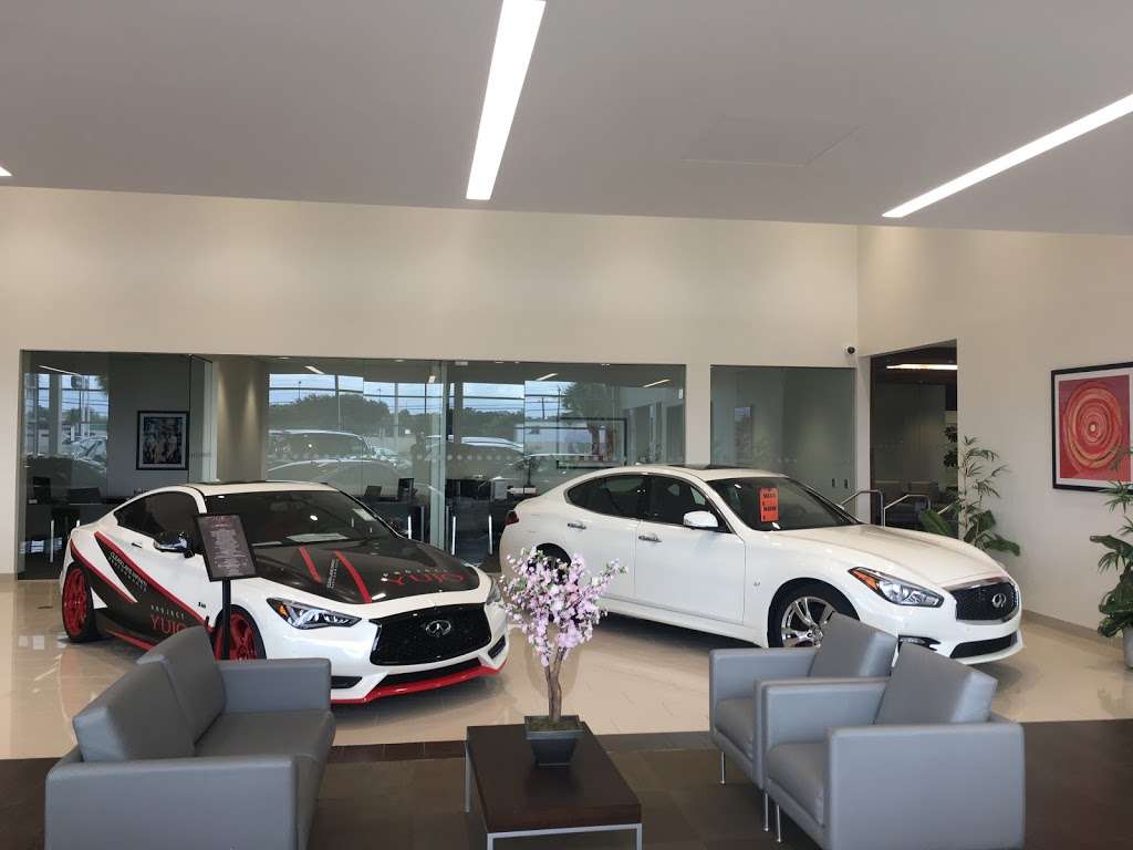 Clear Lake INFINITI | 14705 Gulf Fwy, Houston, TX 77034, USA | Phone: (713) 589-4000