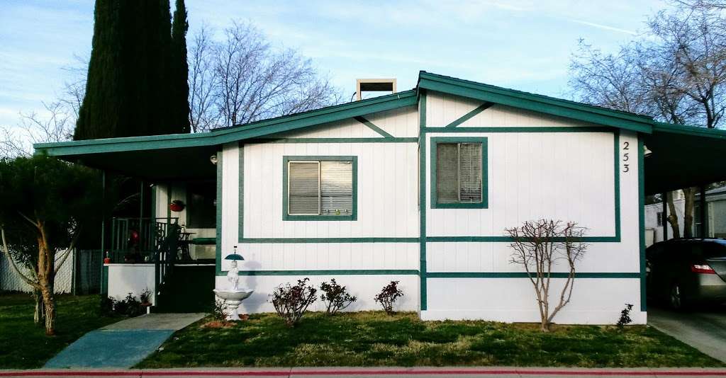 Sagetree Village Manufactured Home | 3524 E Ave R, Palmdale, CA 93550, USA | Phone: (661) 947-6636