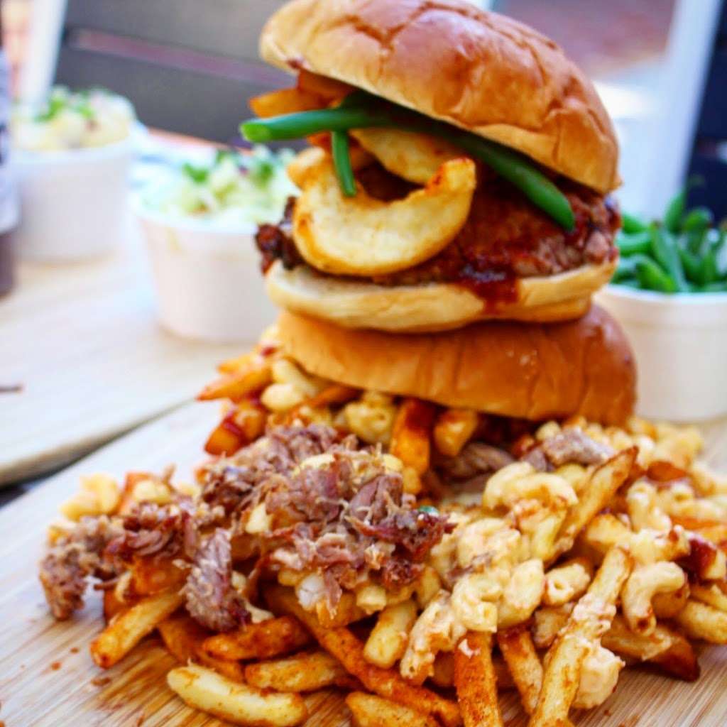 Beach Pit BBQ | 1676 Tustin Ave, Costa Mesa, CA 92627, USA | Phone: (949) 645-7427