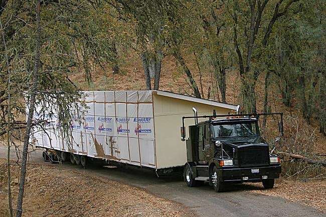 Sparks Mobile Home Transport | 702 W Chambers Dr, Bloomington, IN 47403, USA | Phone: (812) 336-5812