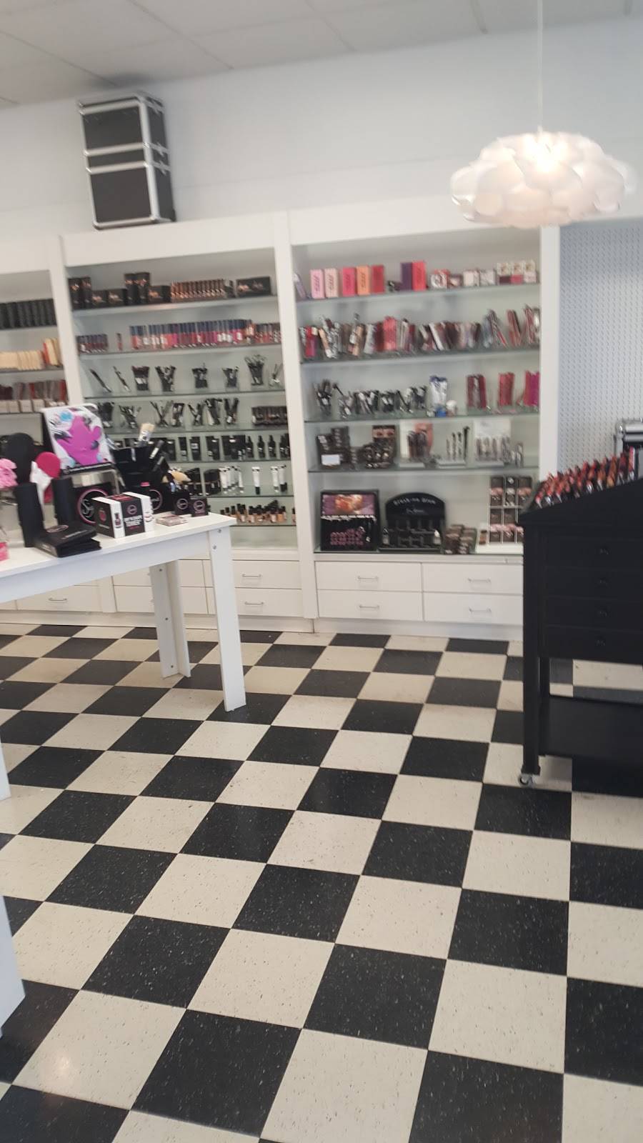 GBS The Beauty Store | 18549 W Dixie Hwy, Aventura, FL 33180, USA | Phone: (305) 931-5291