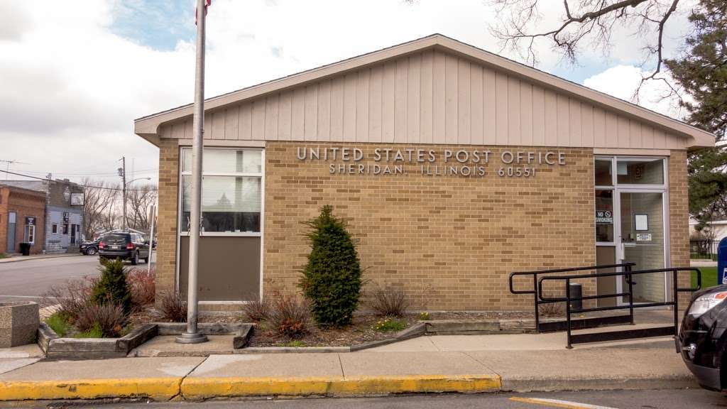 United States Postal Service | 180 W Si Johnson Ave, Sheridan, IL 60551, USA | Phone: (800) 275-8777