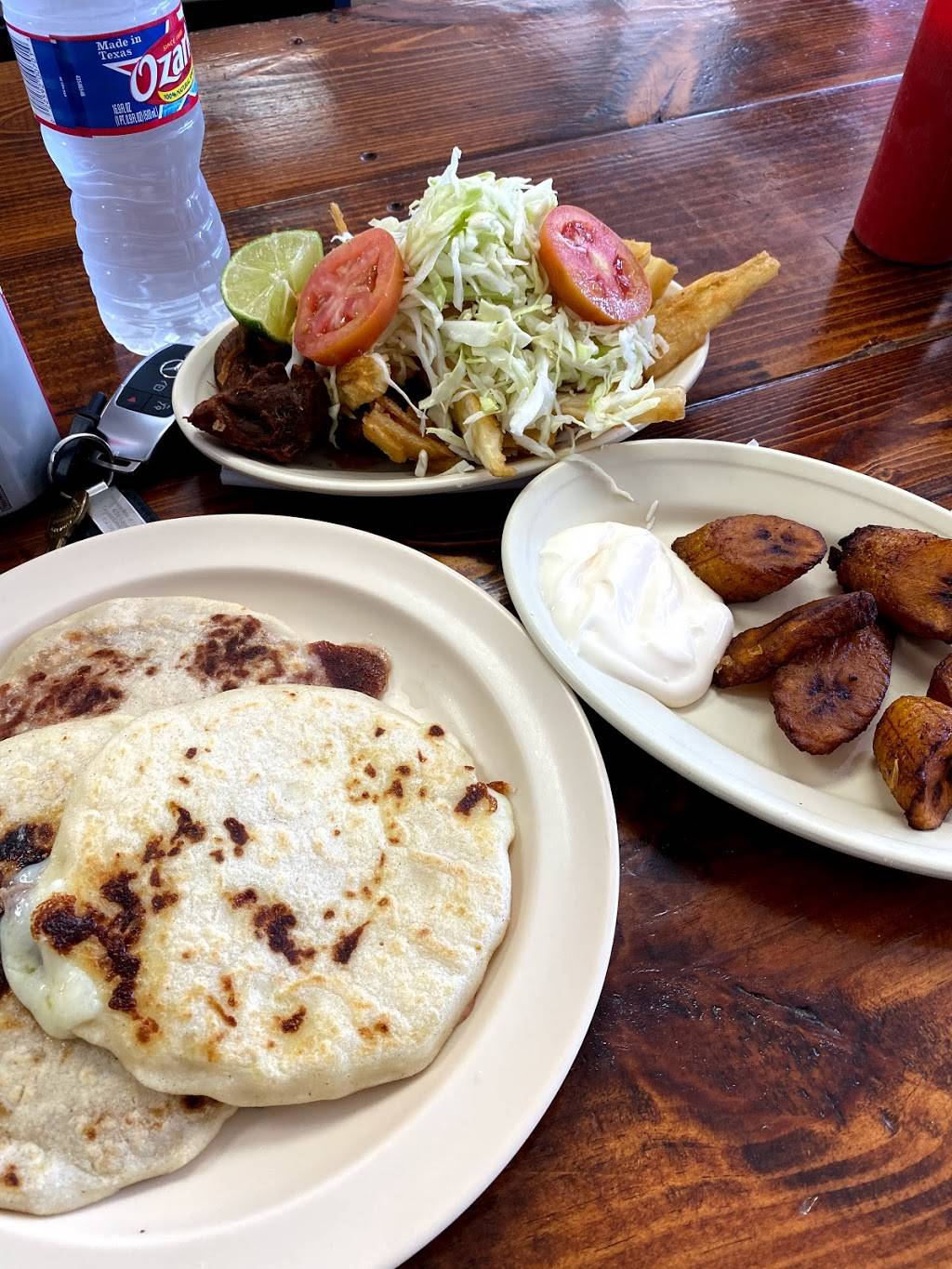 Pupusas Doña Lola | 1002 Webb Chapel Rd, Carrollton, TX 75006, USA | Phone: (972) 418-0129