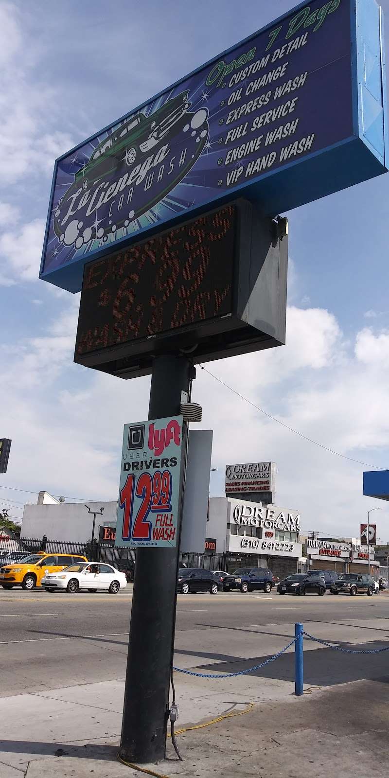 La Cienega Car Wash & Oil Change | 1907 S La Cienega Blvd, Los Angeles, CA 90034, USA | Phone: (310) 837-4475