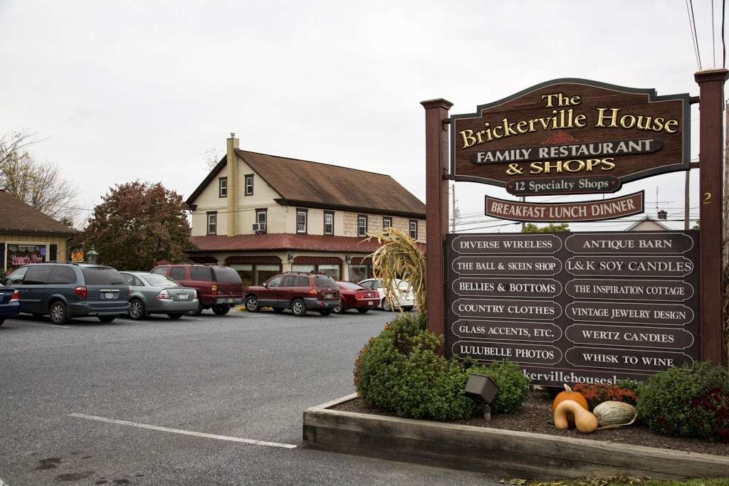 Brickerville House Family Restaurant | 2 E 28th Division Hwy, Lititz, PA 17543, USA | Phone: (717) 625-2525