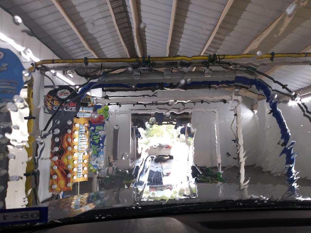 Your Express Car Wash Desoto | 1122 W Belt Line Rd, DeSoto, TX 75115, USA | Phone: (972) 833-1117