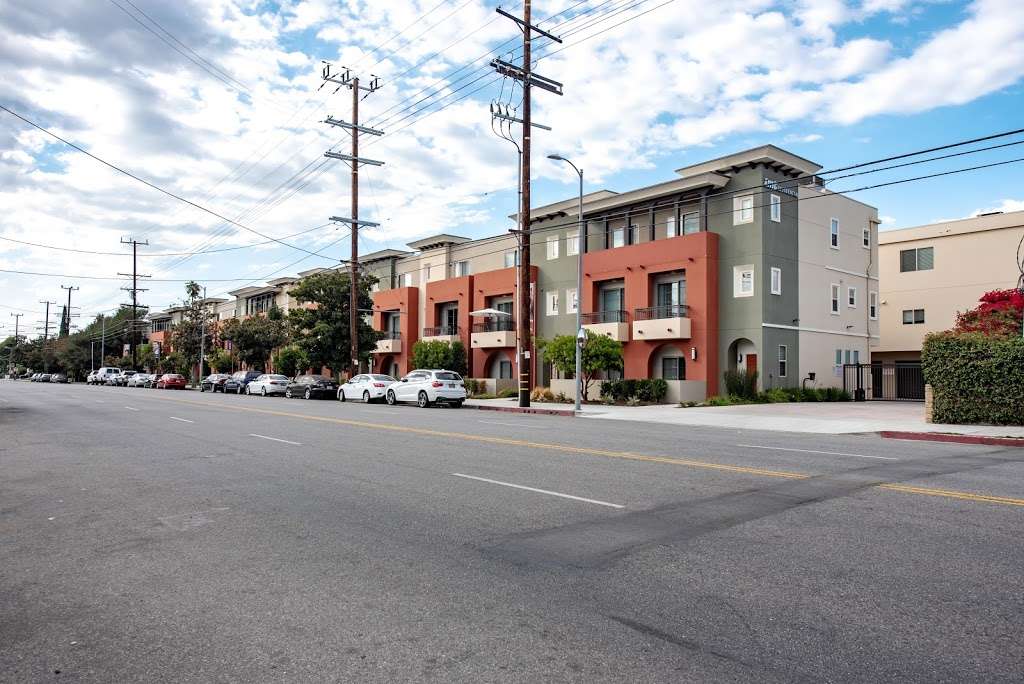 IMT Townhomes at Magnolia Woods | 14625 W Magnolia Blvd, Sherman Oaks, CA 91403 | Phone: (818) 650-4083